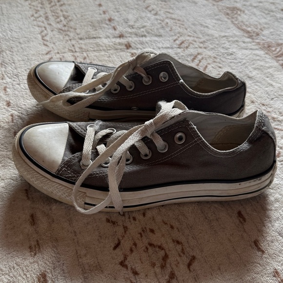 Gray Converse - Picture 4 of 5